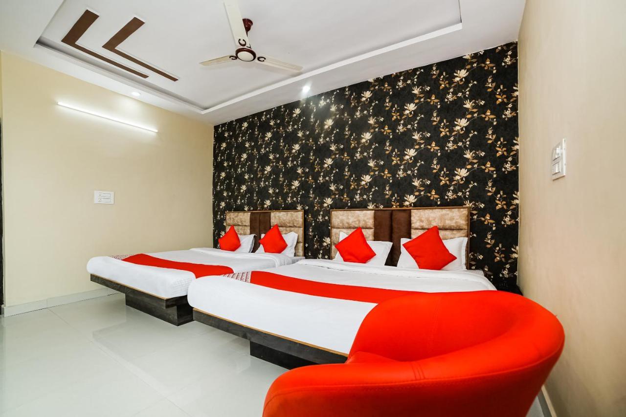 Oyo 41923 Prema Kunj Resort Jhānsi Екстериор снимка