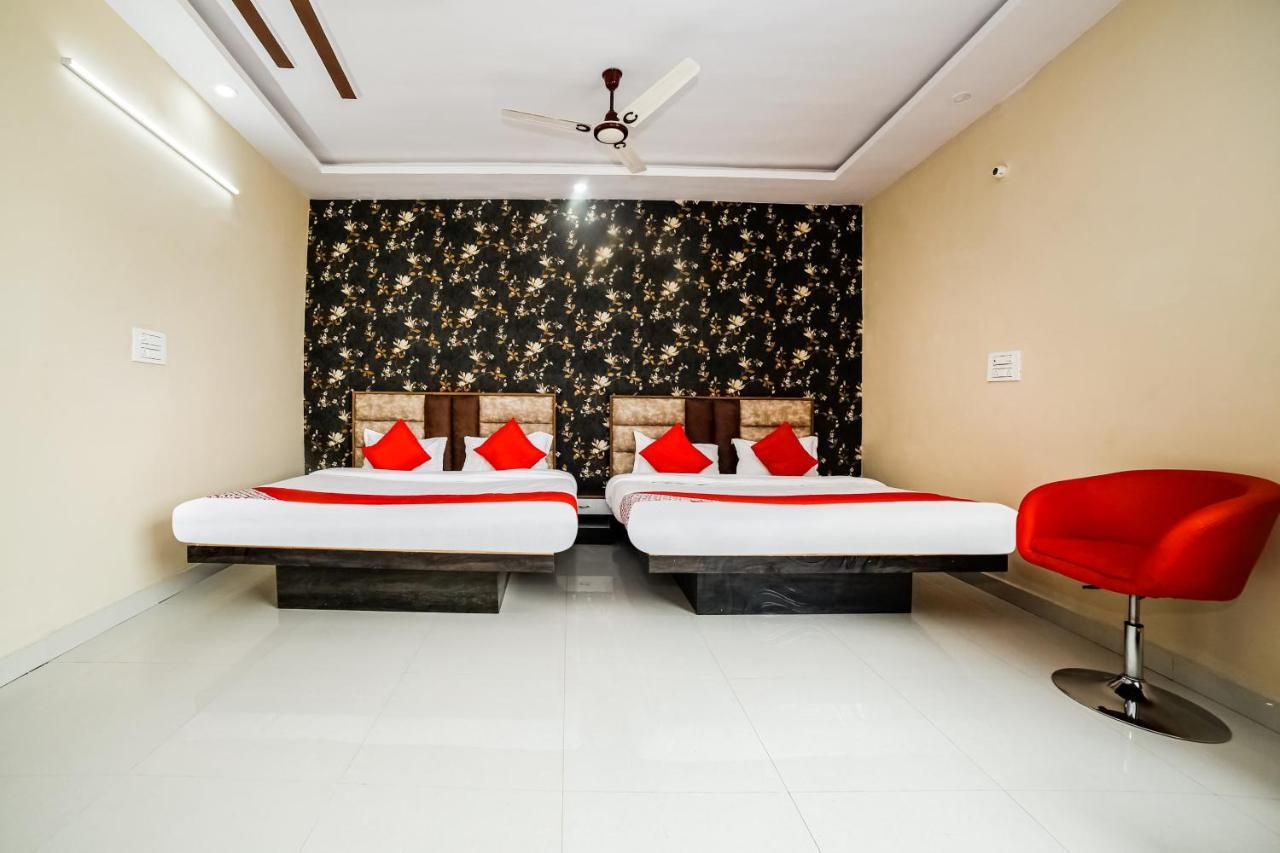 Oyo 41923 Prema Kunj Resort Jhānsi Екстериор снимка